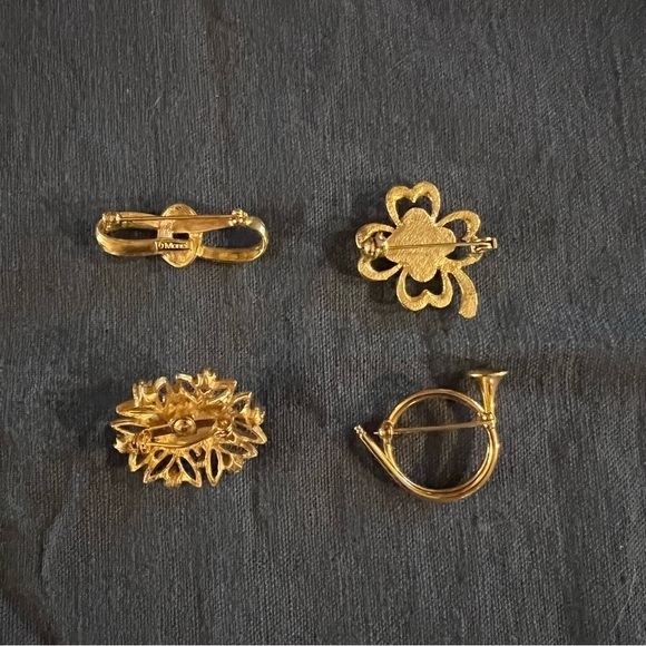 Vintage Set of 4 Gold Tone‎ Brooch Pins from 1980s - Picture 4 of 4